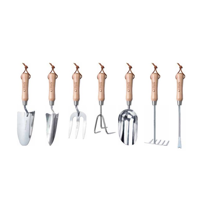 Outils de jardin fabriqués à la main